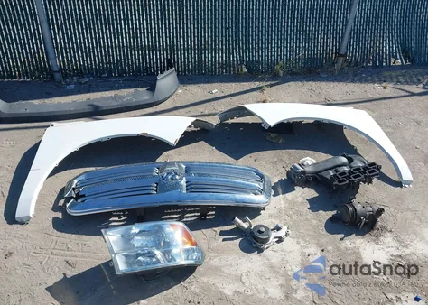 2018 Ram 1500 from USA, damaged, VIN 1C6RR7GG1JS228966